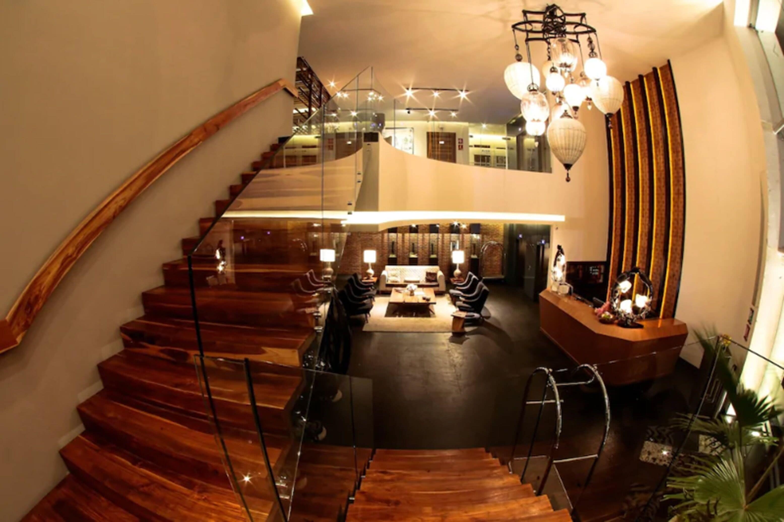 Square Small Luxury Hotel