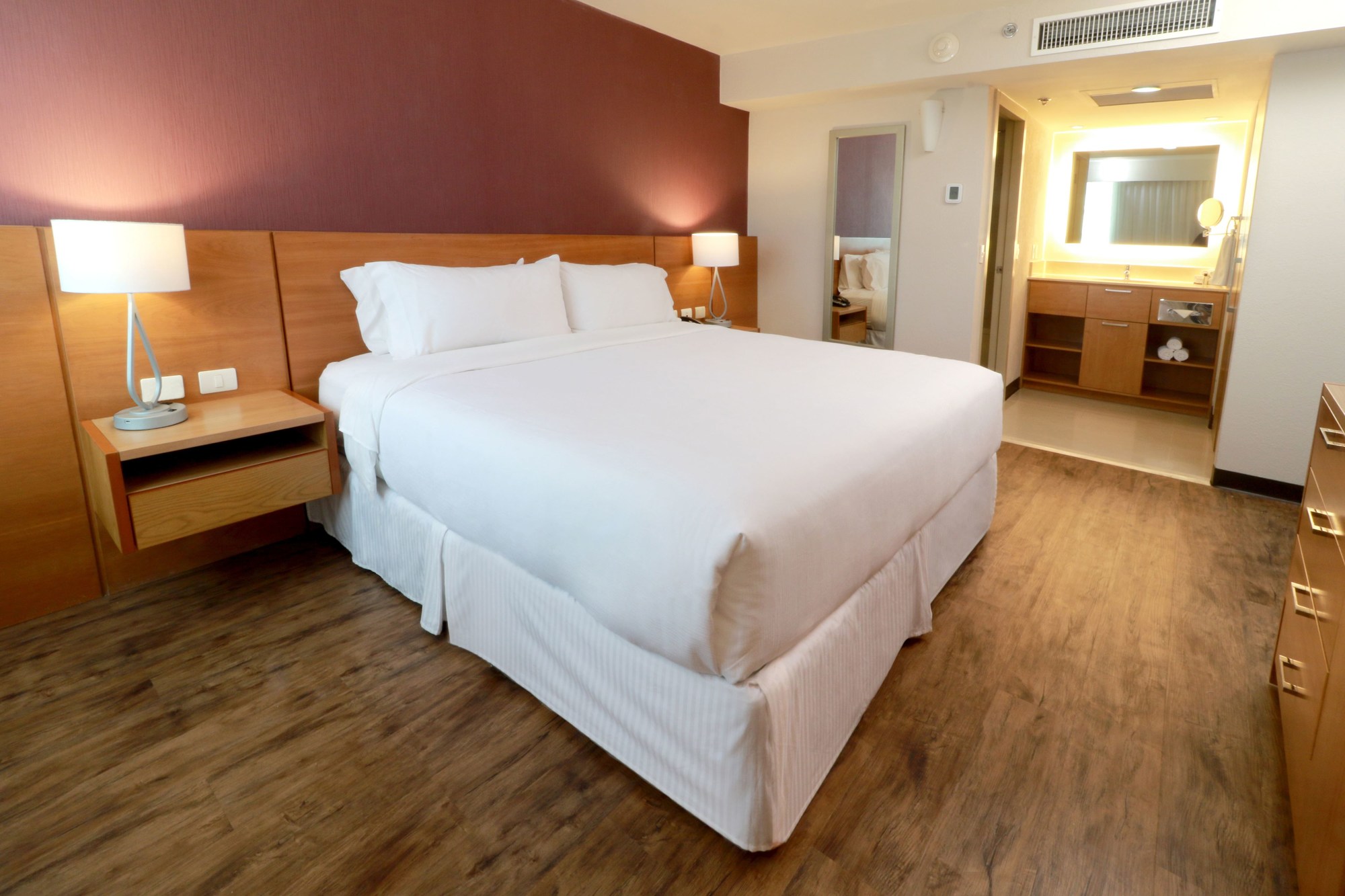 Staybridge Suites Guadalajara Expo