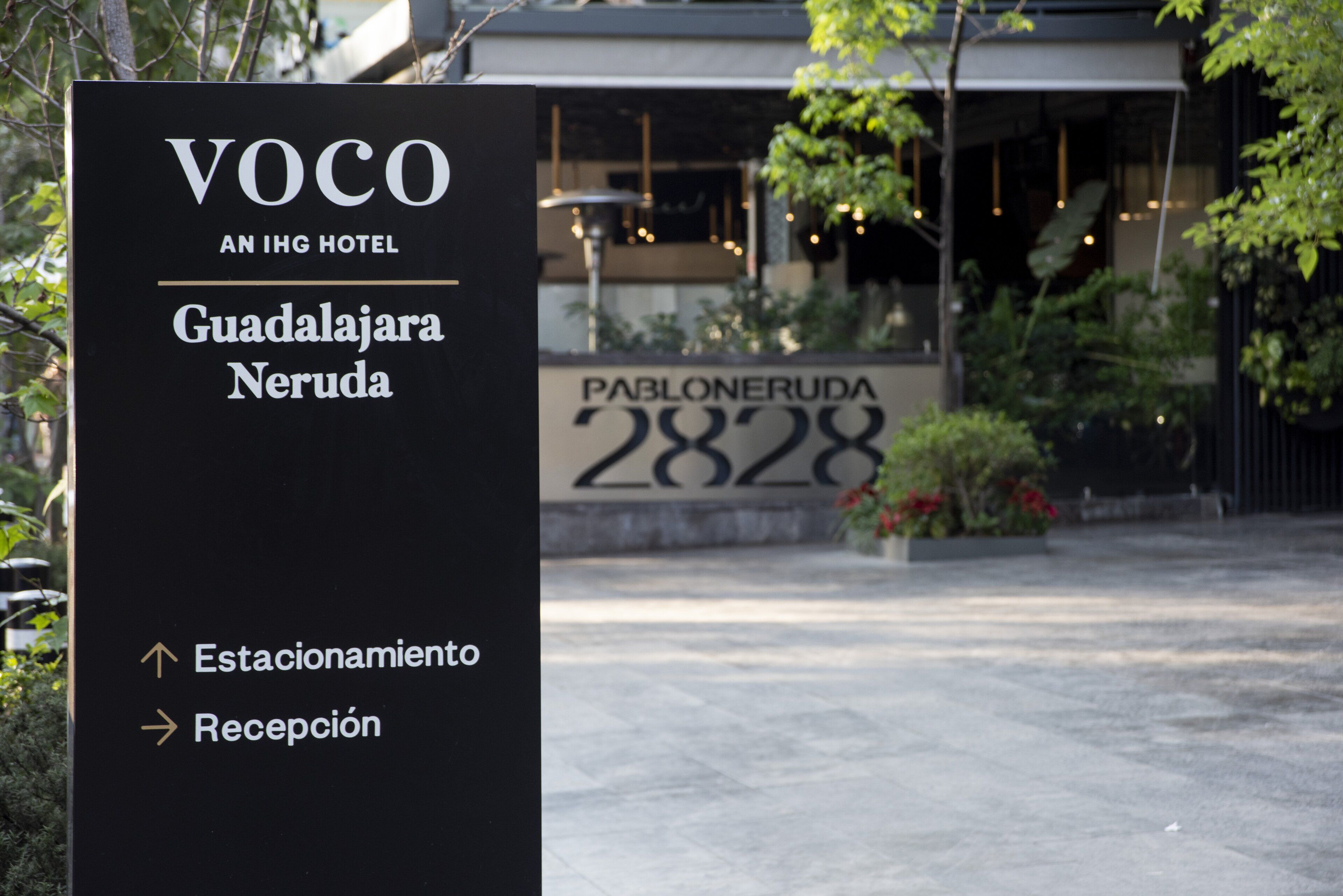 voco Guadalajara Neruda