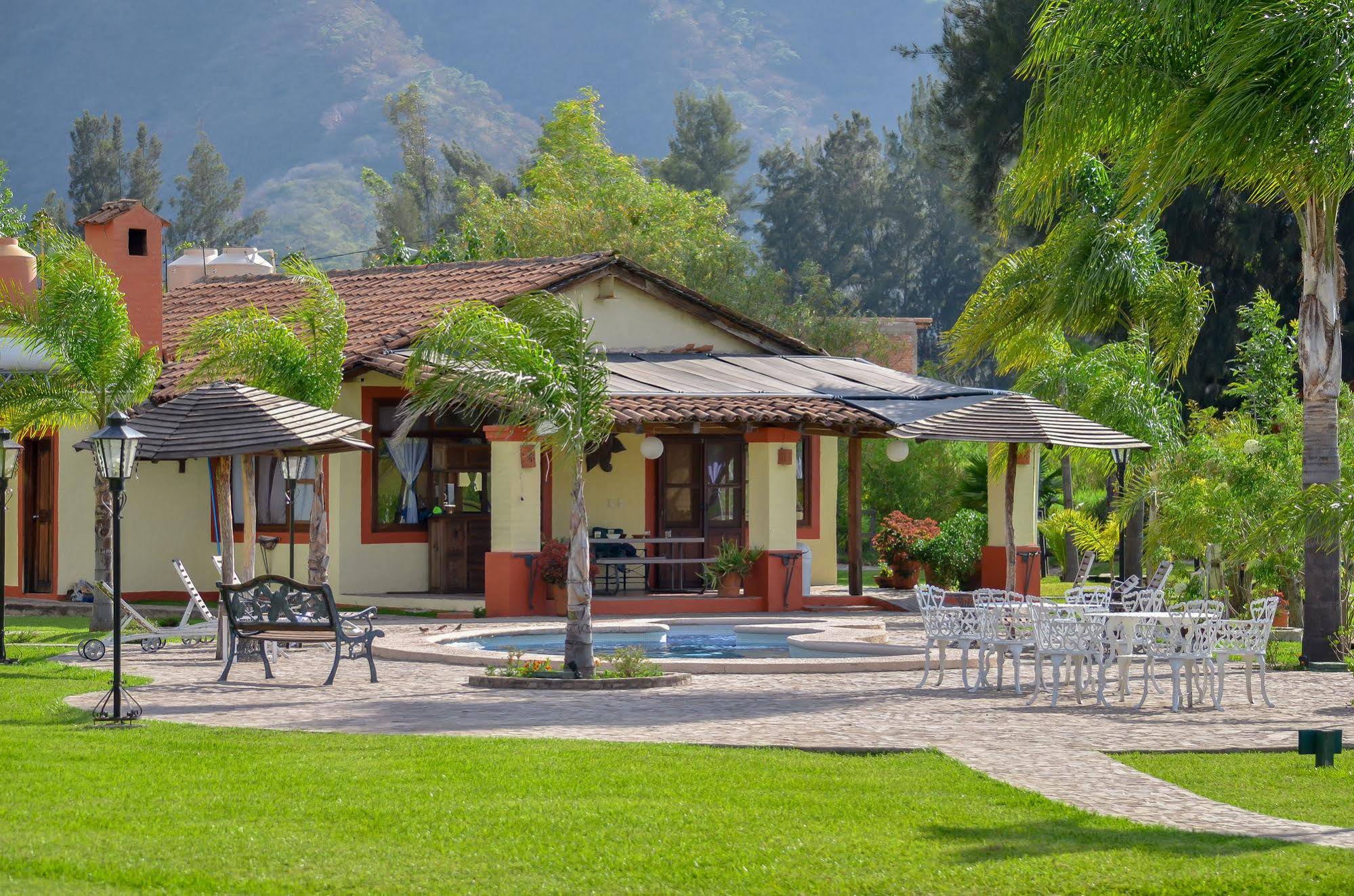 Hotel Rancho La Esmeralda