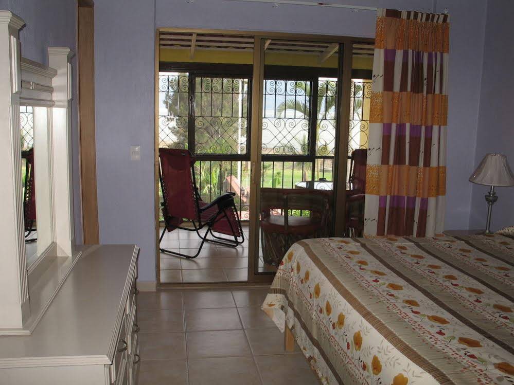La Puerta Violeta Guest House & Spa
