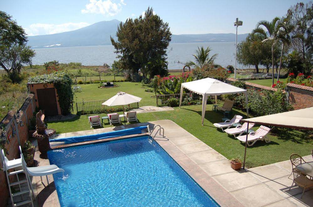 La Puerta Violeta Guest House & Spa