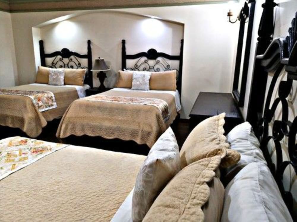 Hotel Hacienda los Narcisos