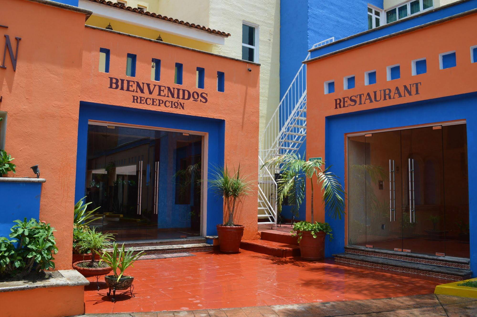 Hotel La Rienda Misión Tequillan