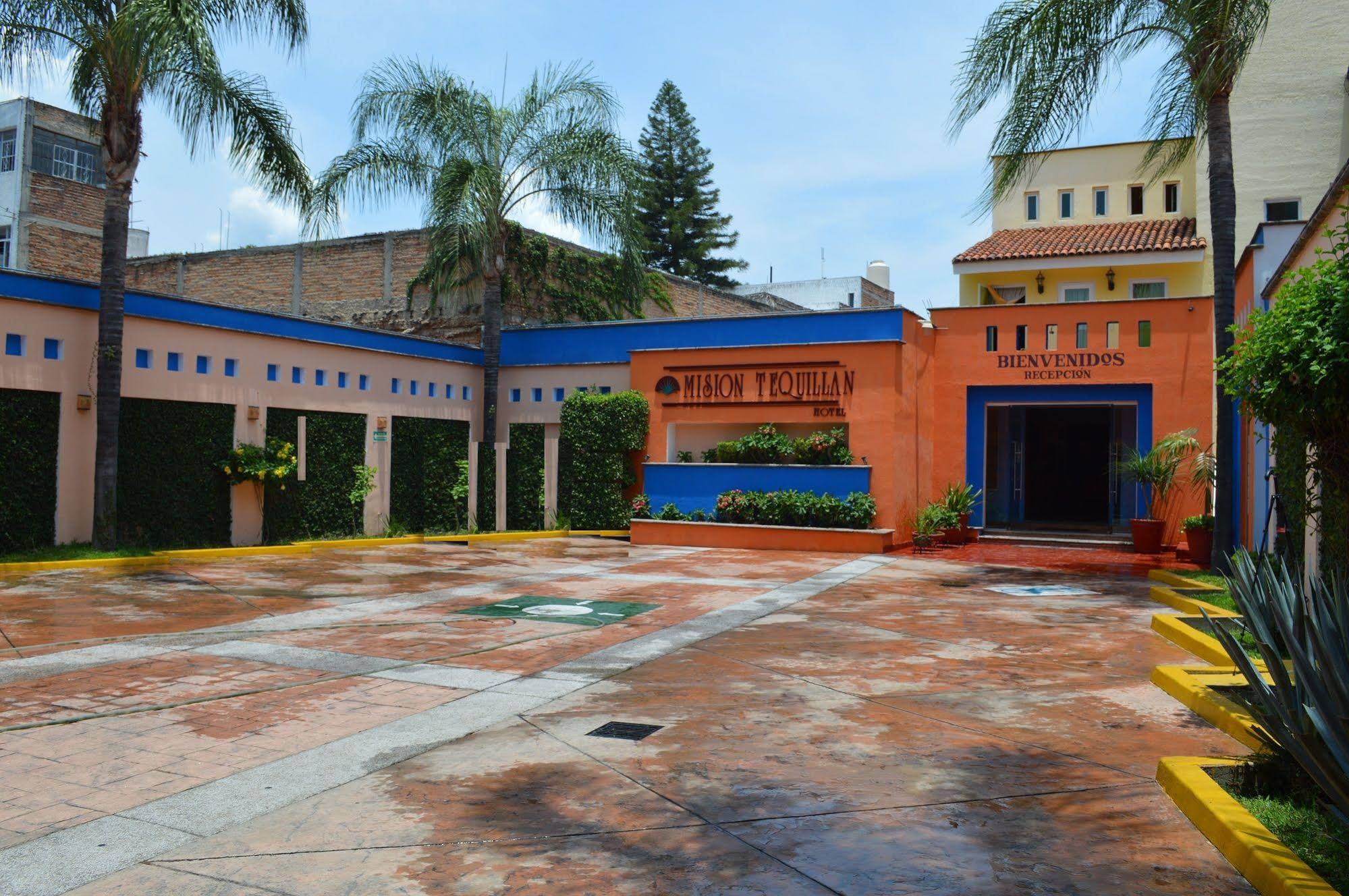 Hotel La Rienda Misión Tequillan