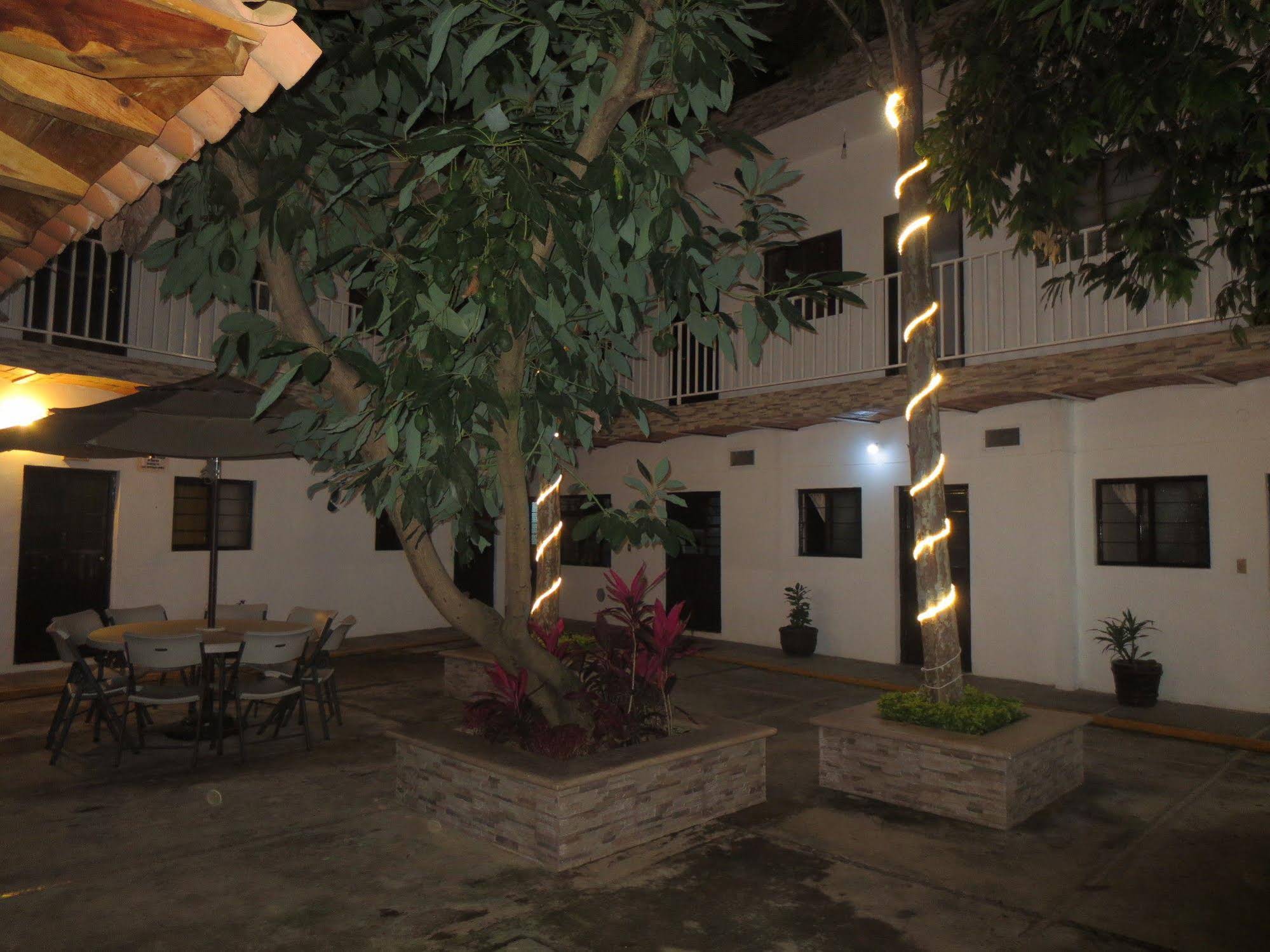 Hotel Arboledas