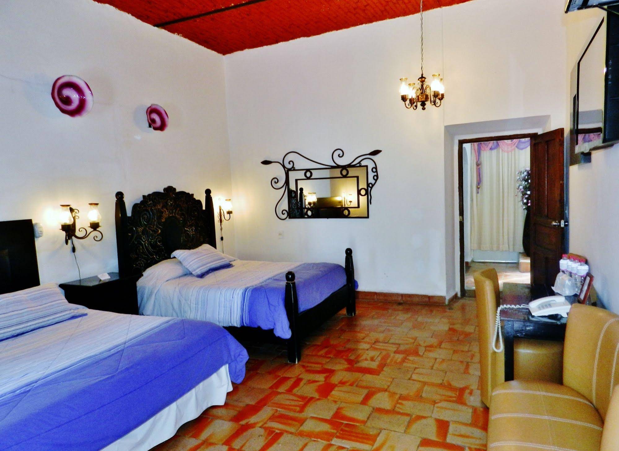 Hotel Rosa Morada Bed and Breakfast