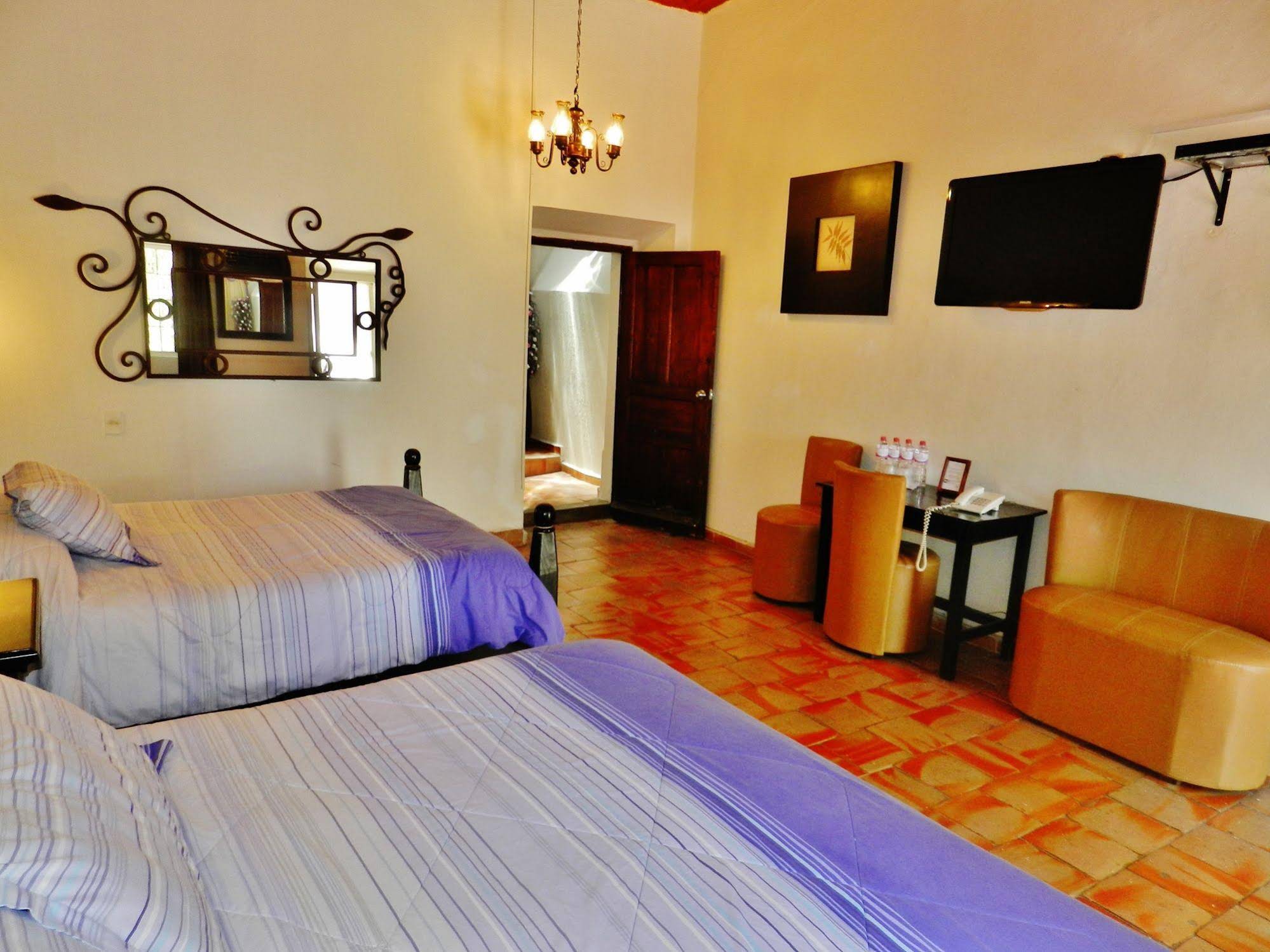 Hotel Rosa Morada Bed and Breakfast