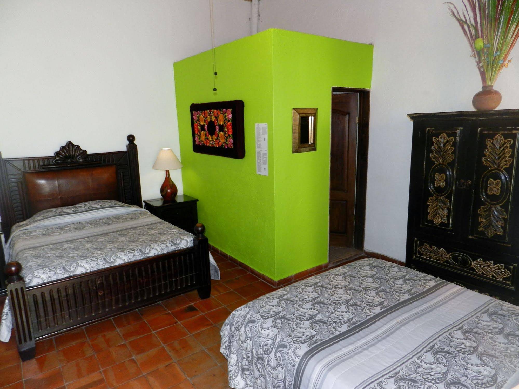Hotel Rosa Morada Bed and Breakfast