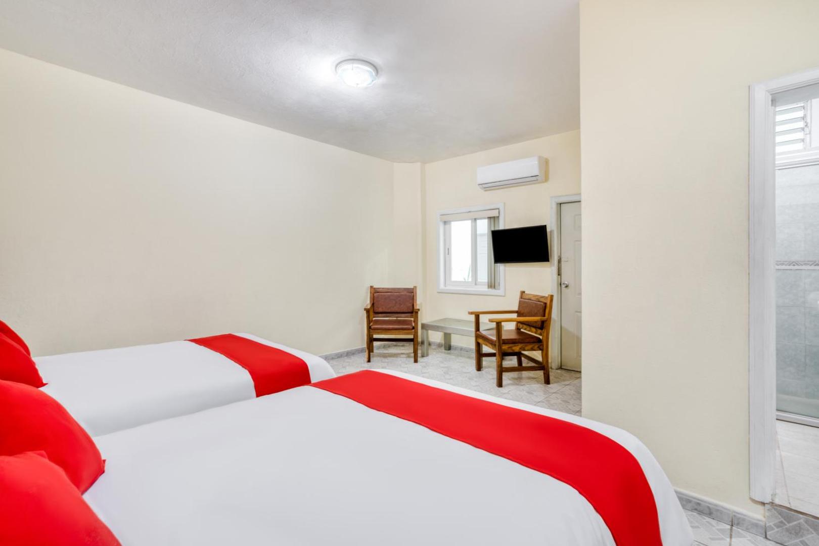 Platinium Gran Hotel by OYO Rooms