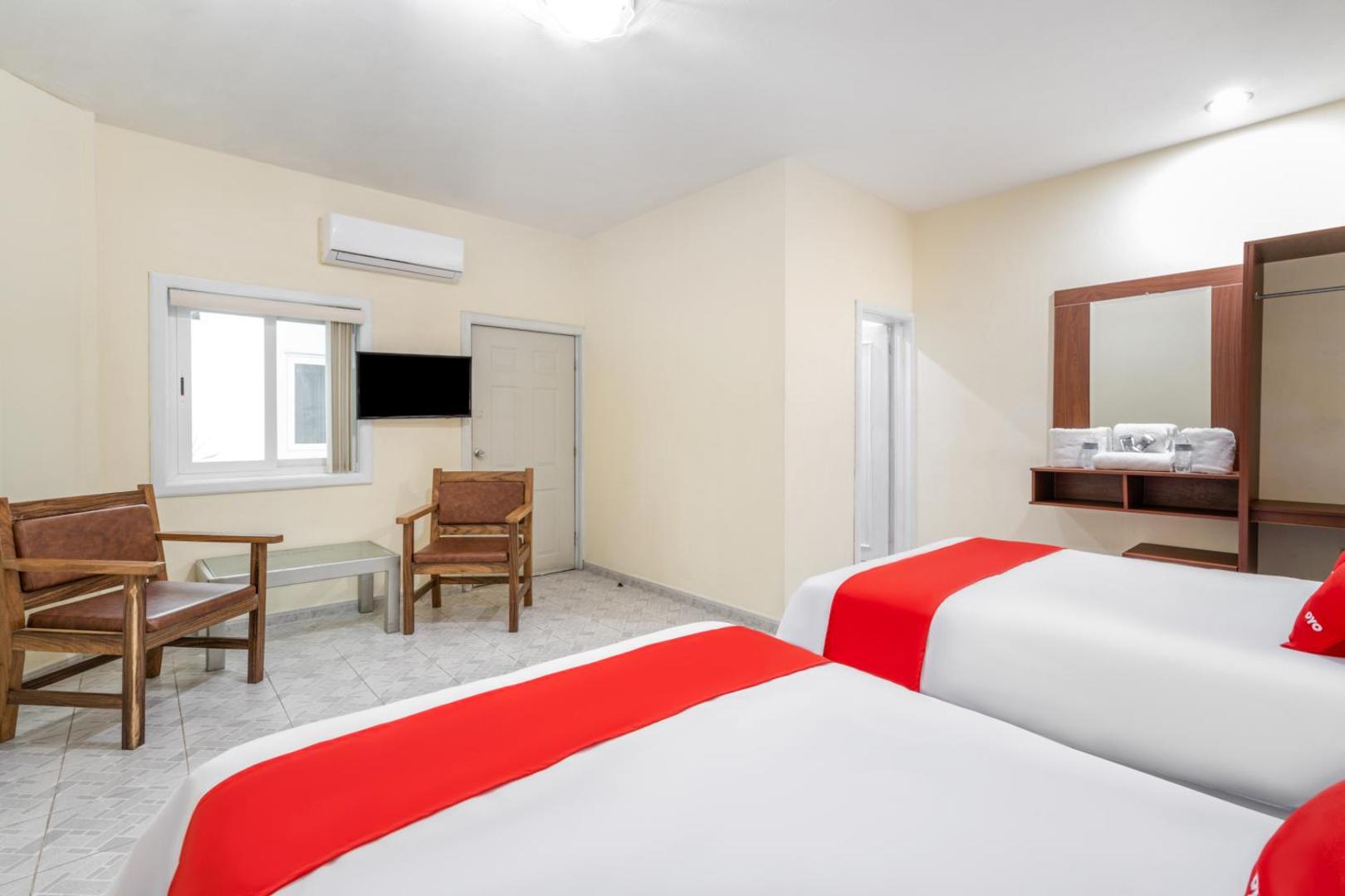 Platinium Gran Hotel by OYO Rooms