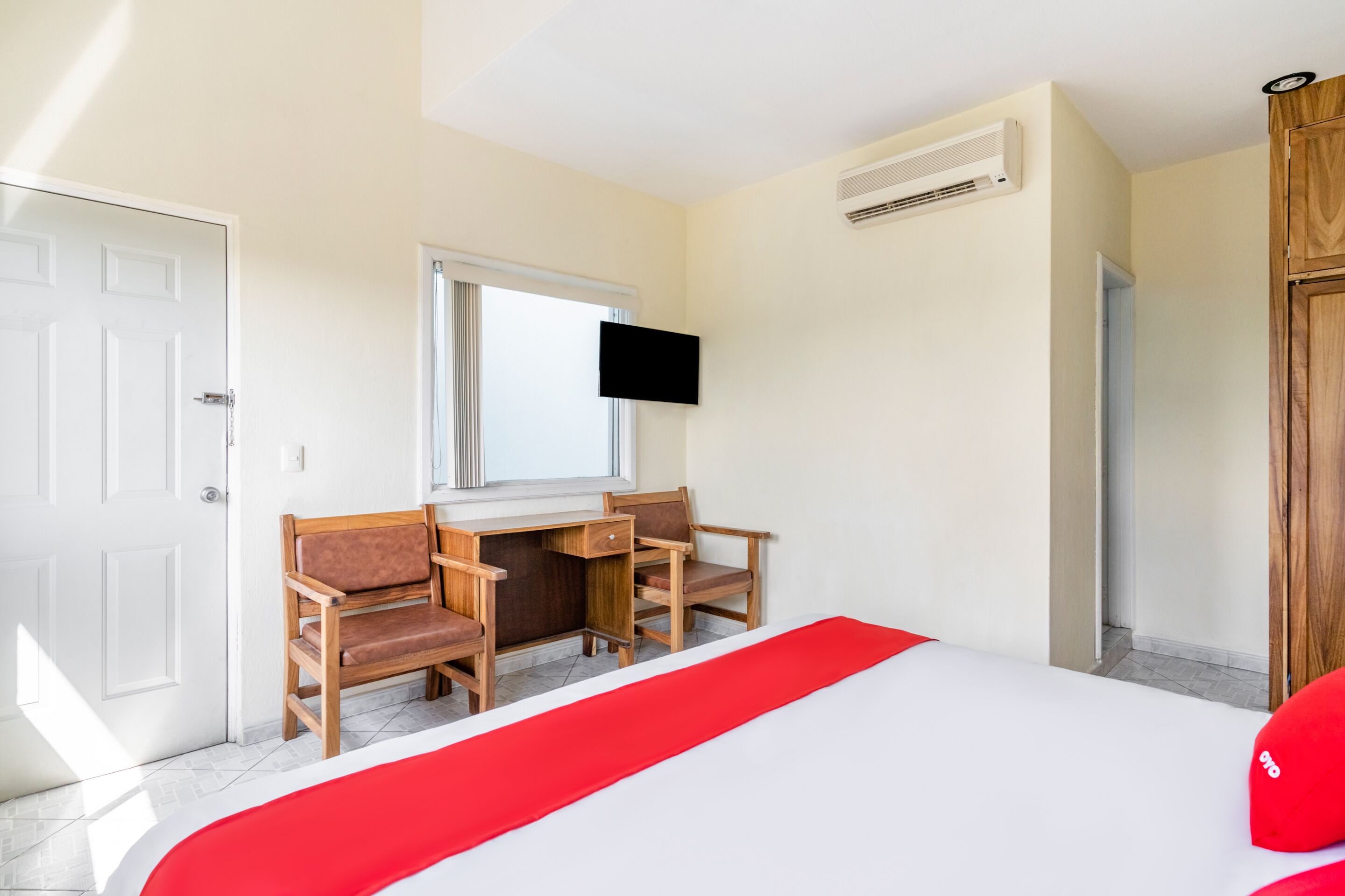 Platinium Gran Hotel by OYO Rooms