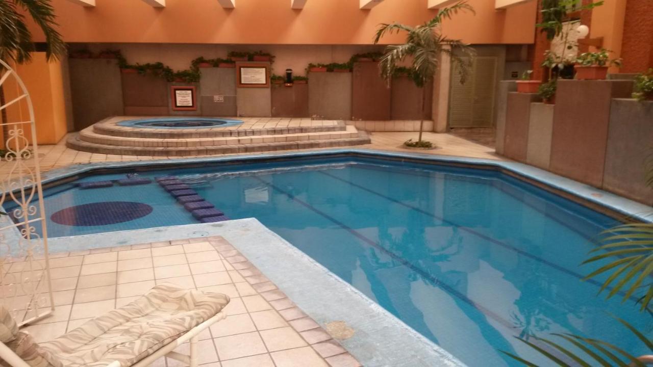 Country Plaza Guadalajara