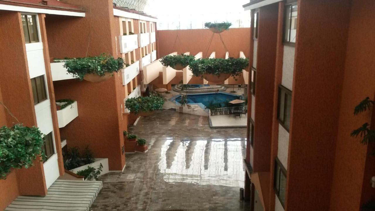 Country Plaza Guadalajara