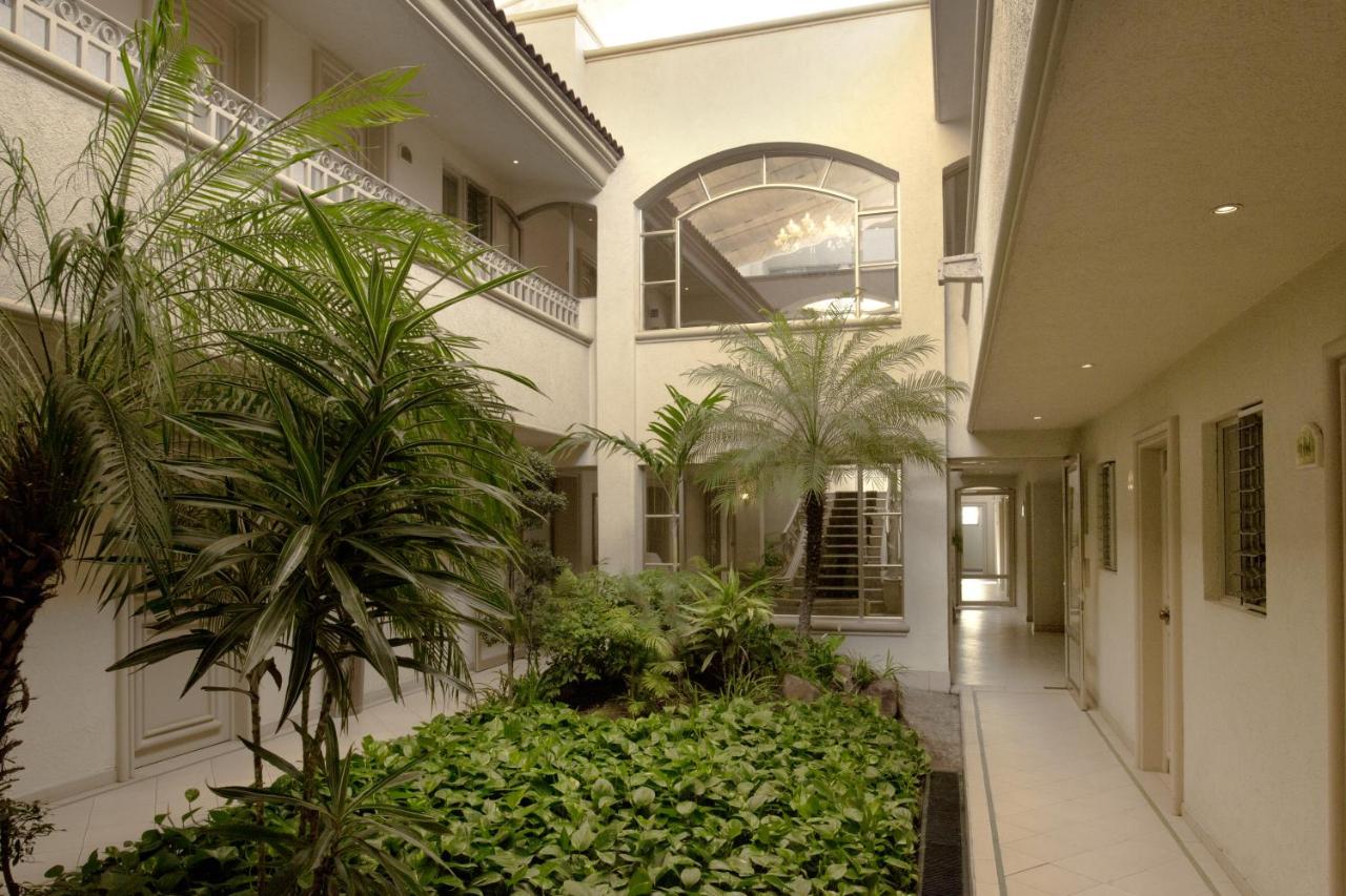 Hotel & Suites Quinta Magna