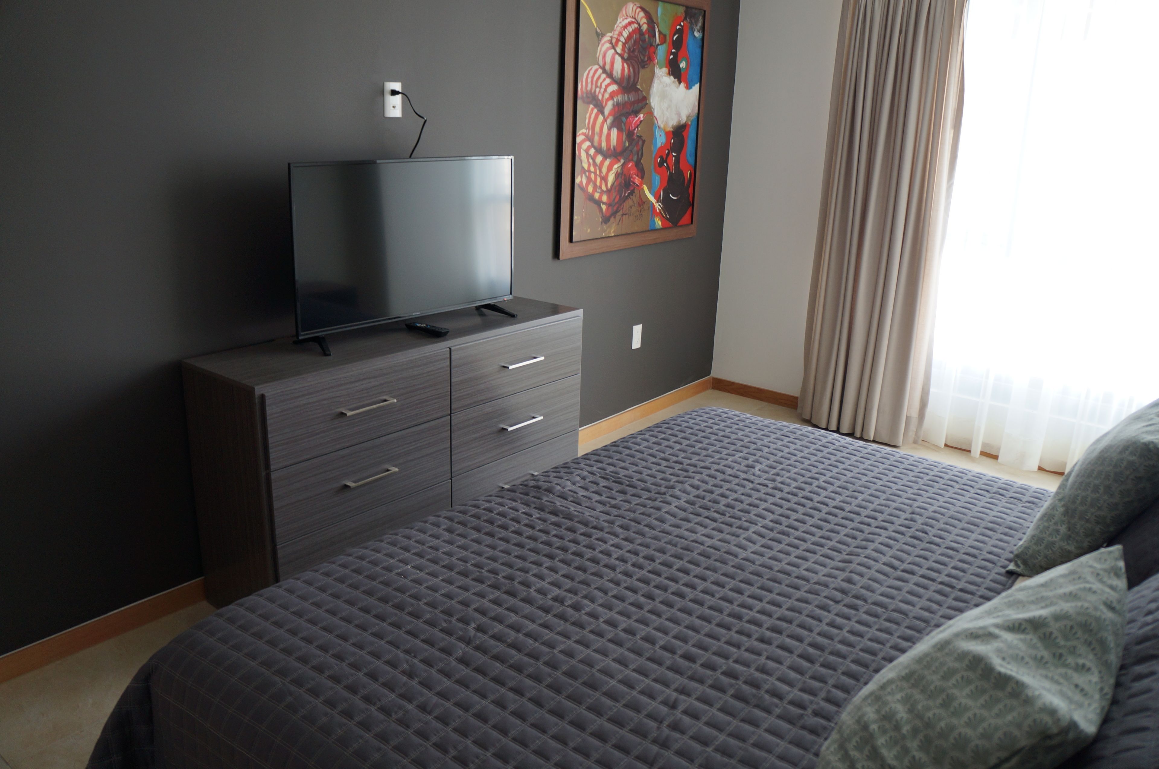 Metropolitan Suites