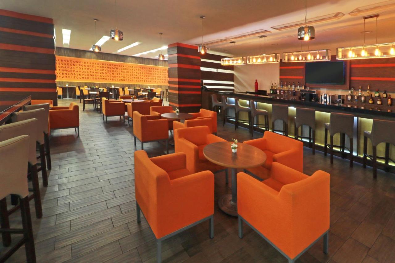 Wyndham Garden Guadalajara Acueducto