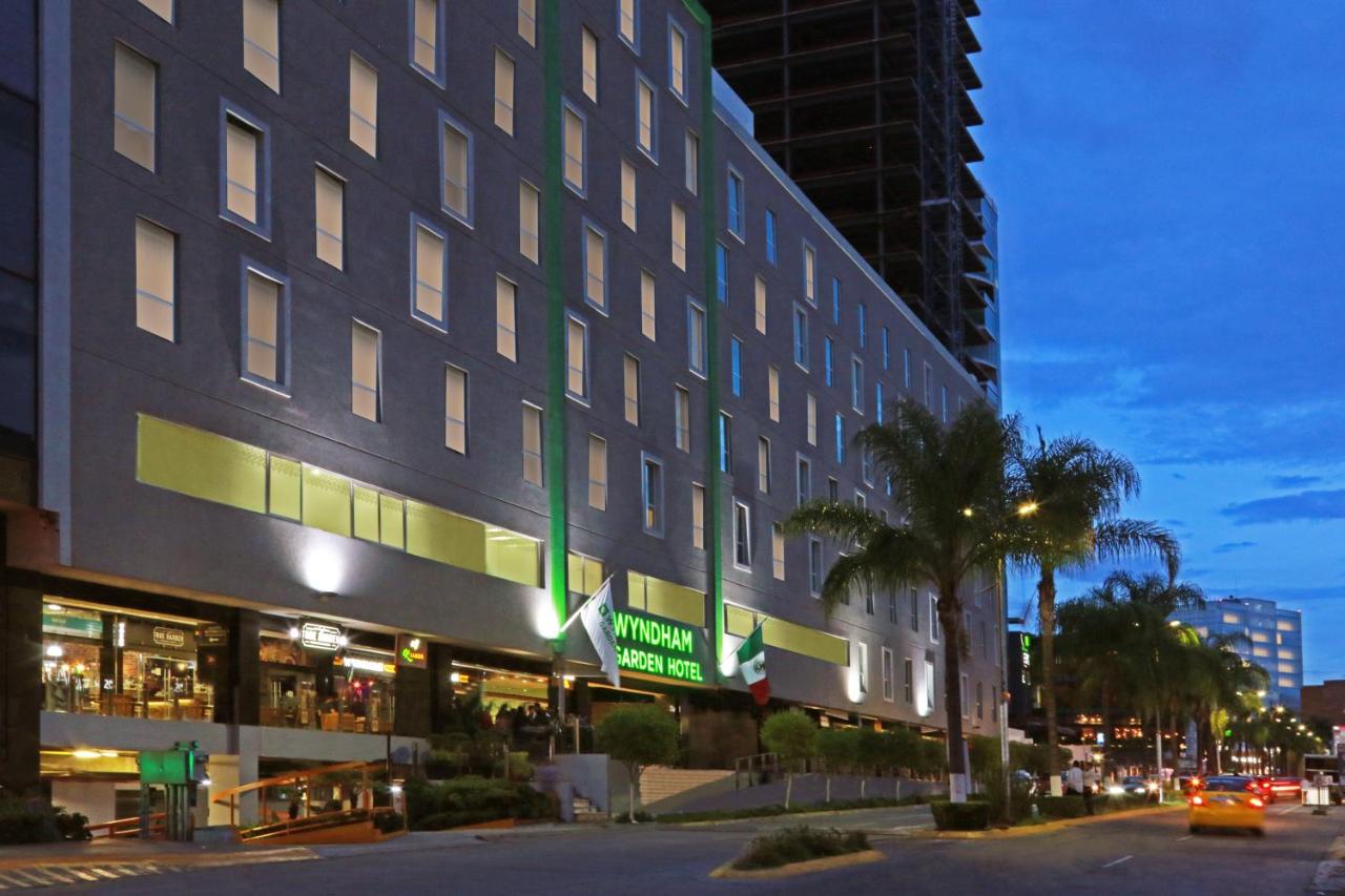 Wyndham Garden Guadalajara Acueducto