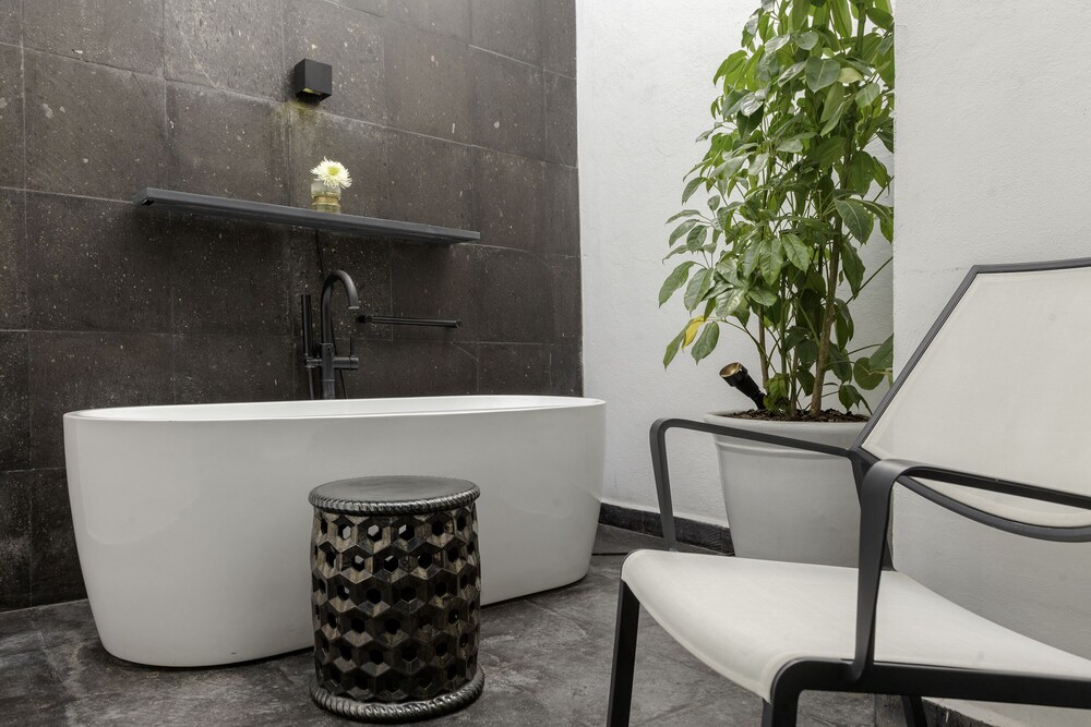 Doce18 Concept House