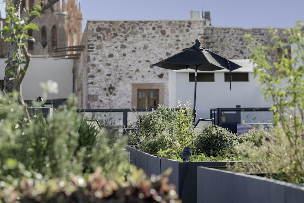 Doce18 Concept House