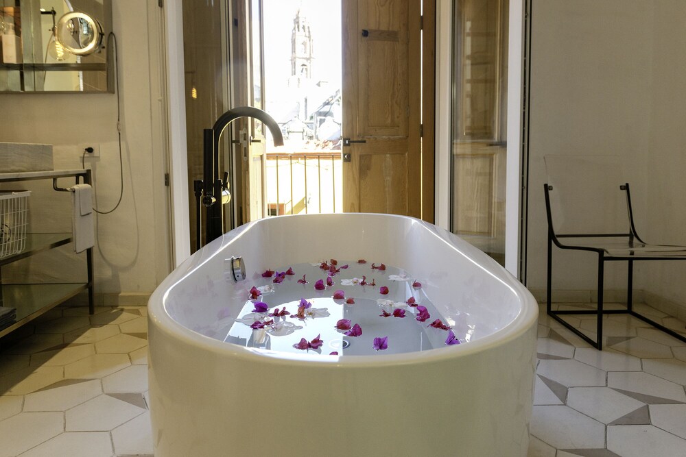 Doce18 Concept House
