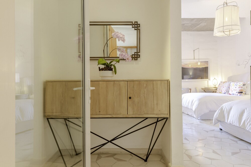 Doce18 Concept House