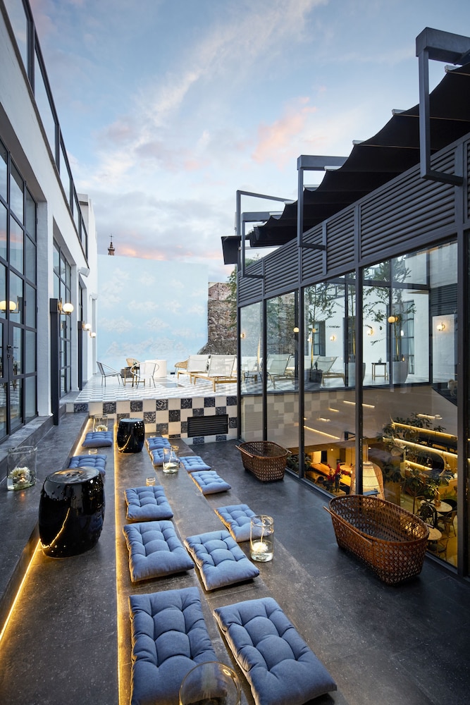 Doce18 Concept House