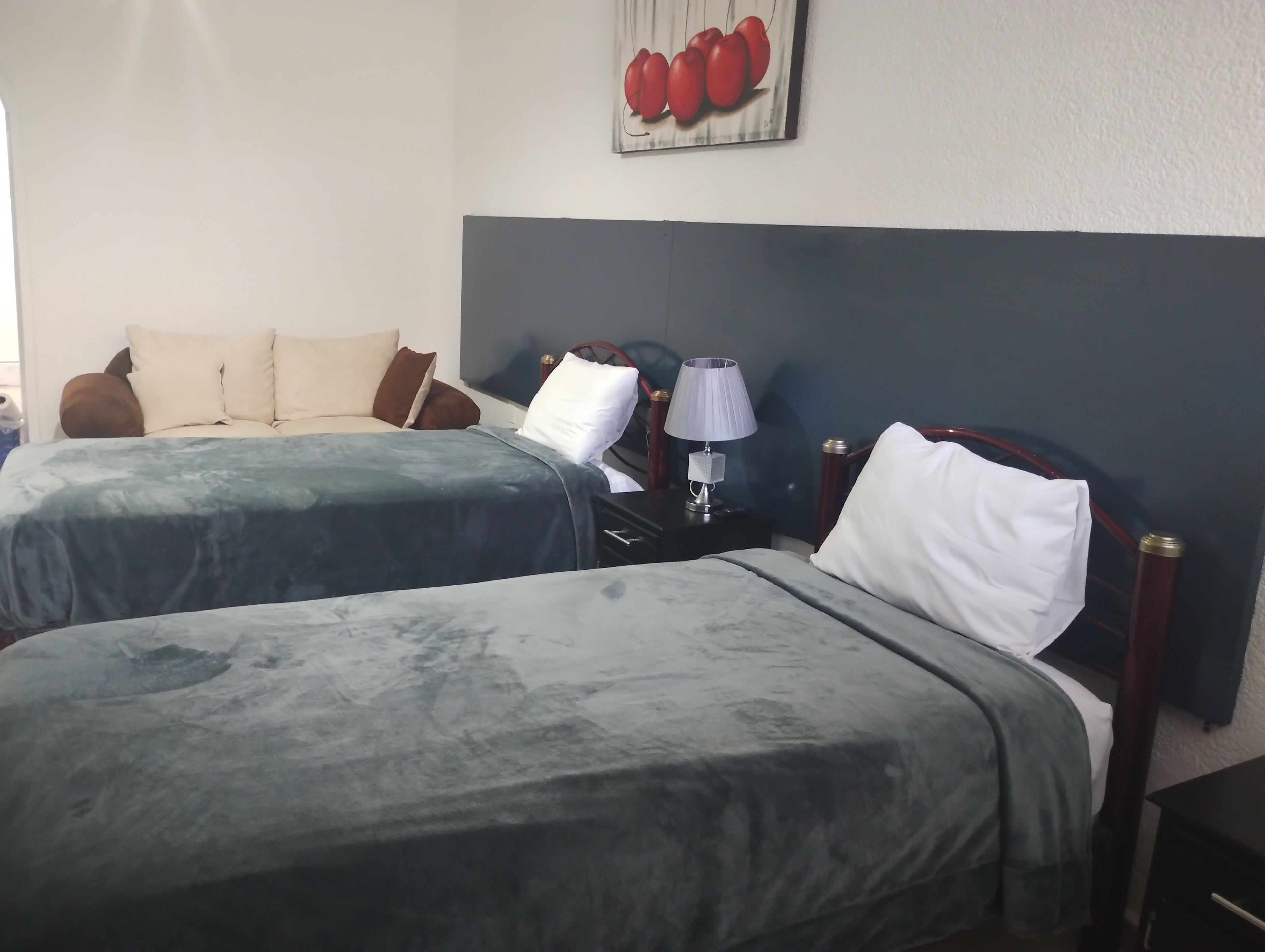 Provenza Hotel & Suites