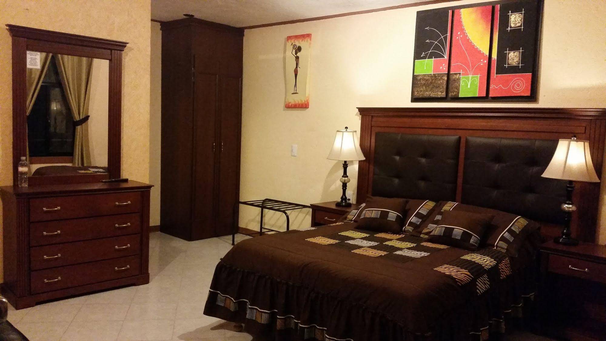 Hotel Villa Bernal