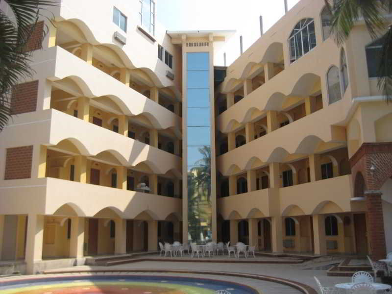 Costa Sol Hotel & Villas