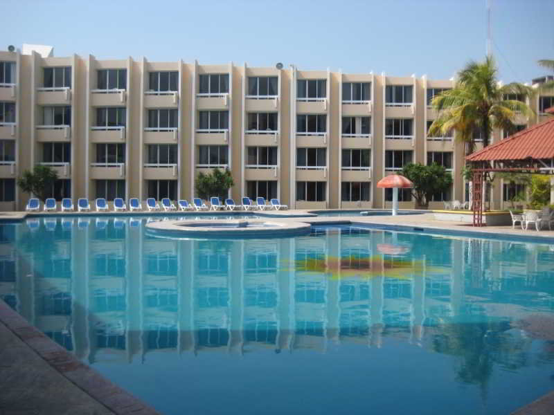 Costa Sol Hotel & Villas
