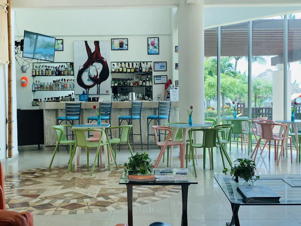 Hotel Playa Caracol