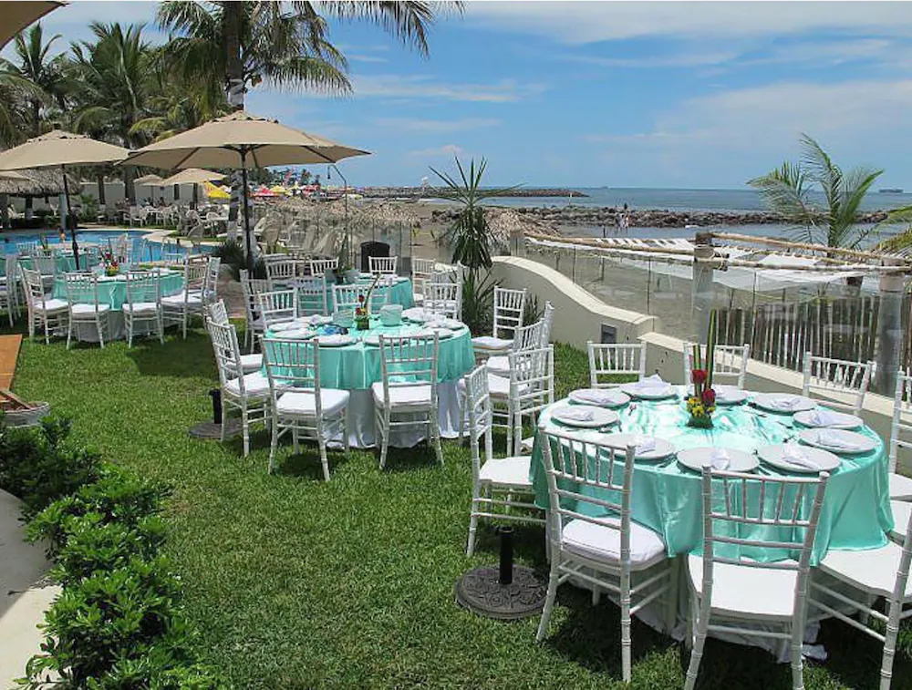 Hotel Playa Caracol