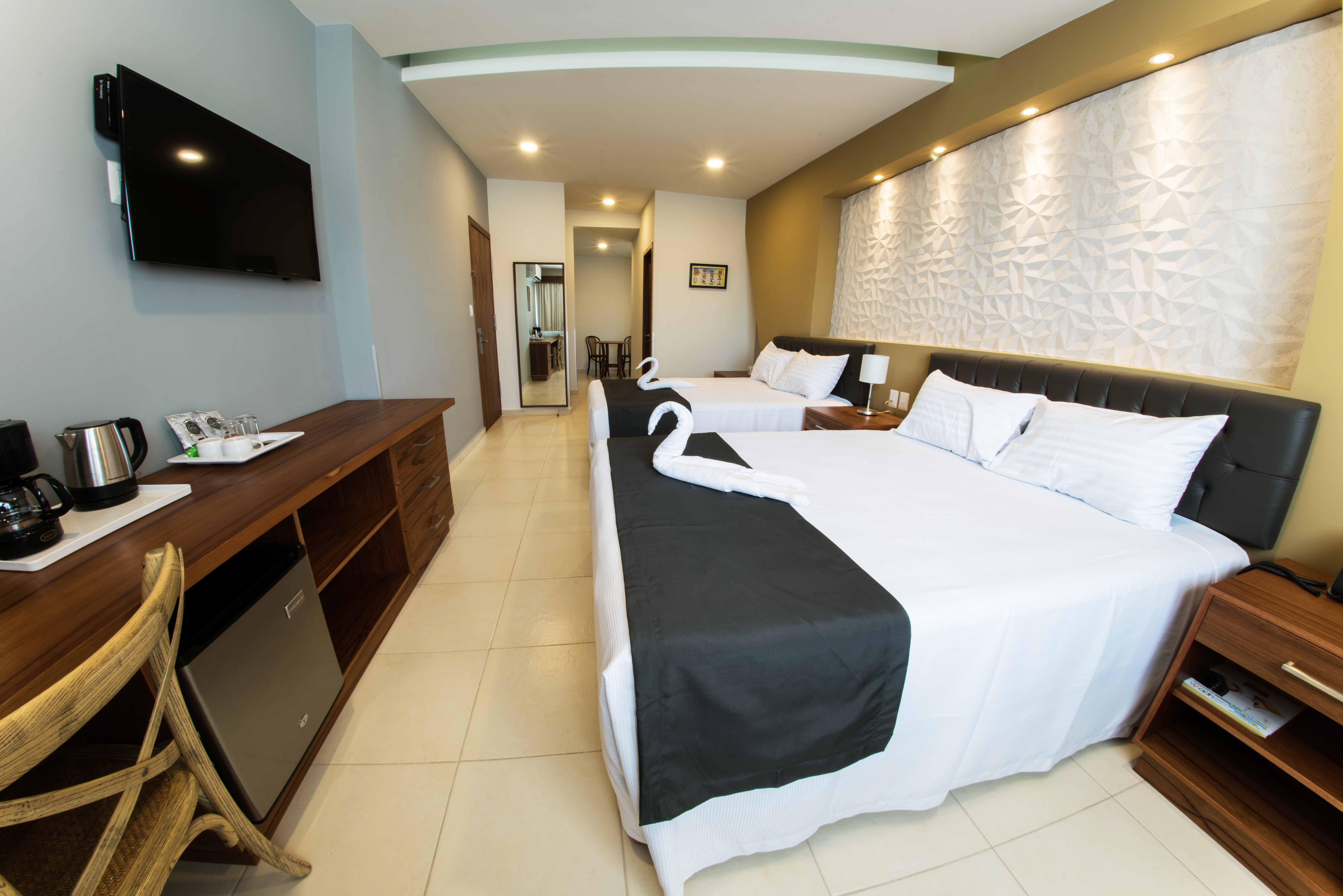 Hotel & Suites Clipperton