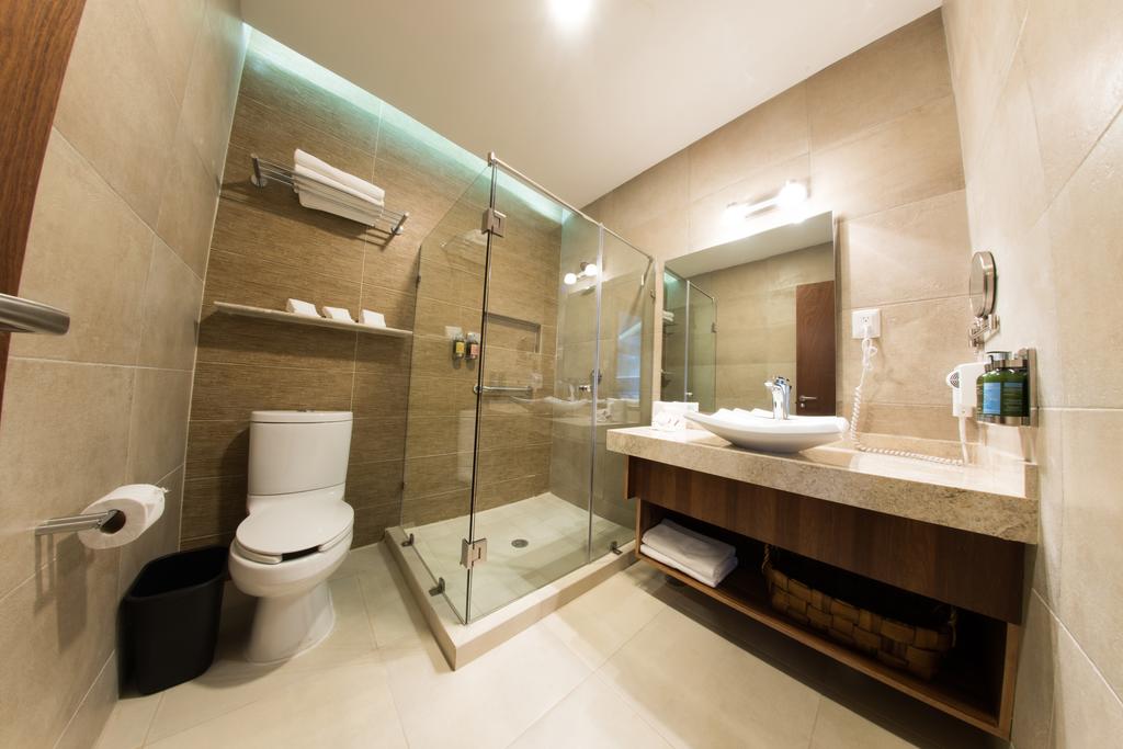 Hotel & Suites Clipperton