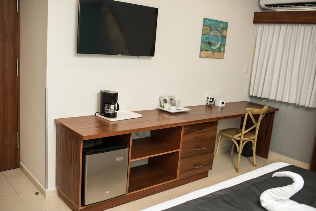 Hotel & Suites Clipperton