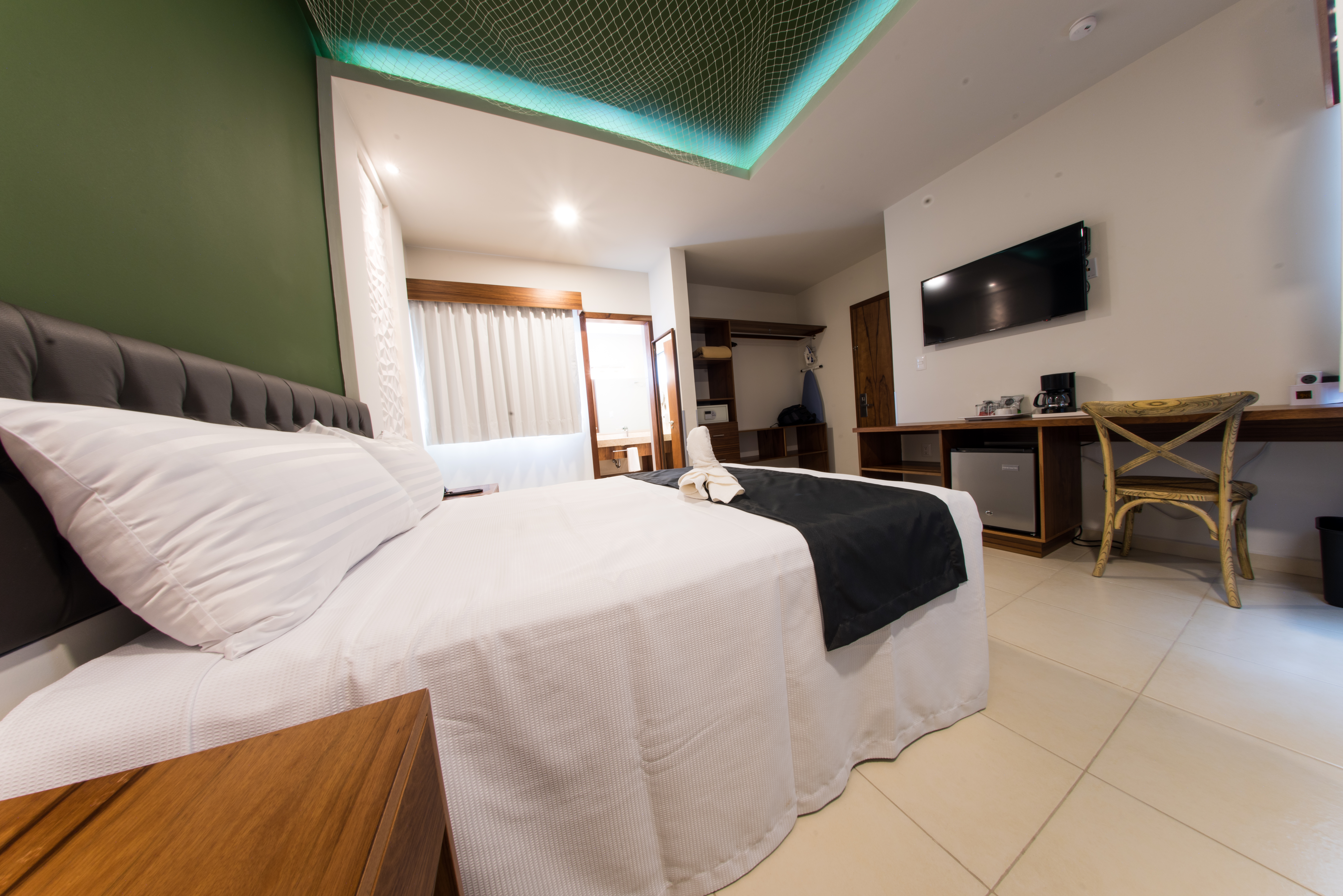 Hotel & Suites Clipperton
