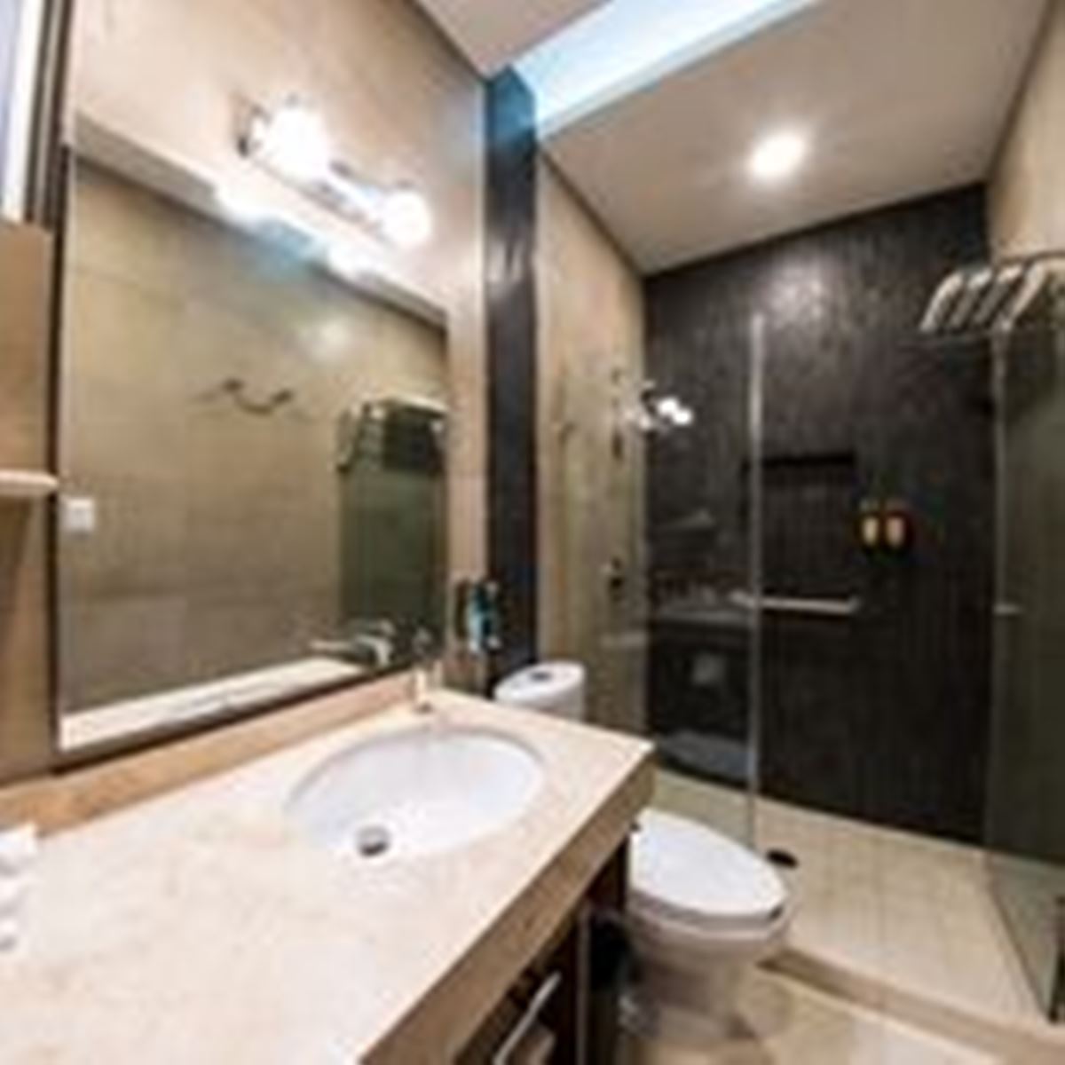 Hotel & Suites Clipperton