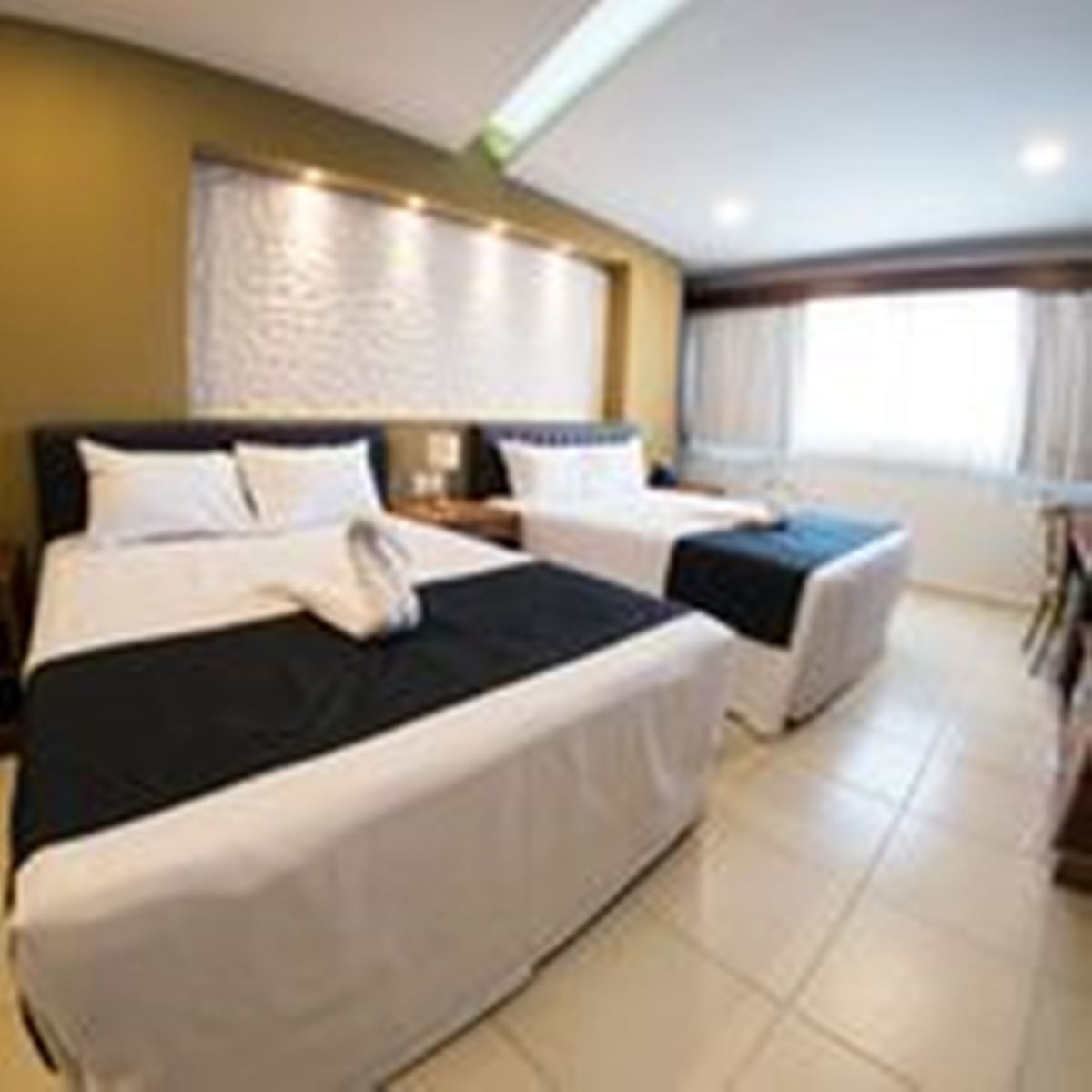 Hotel & Suites Clipperton