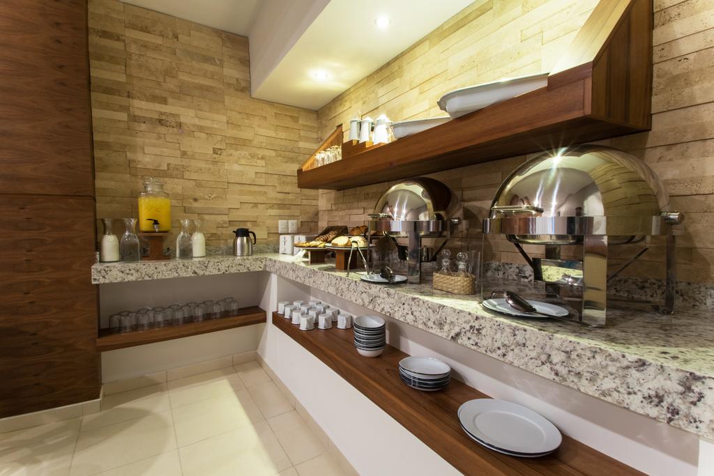 Hotel & Suites Clipperton