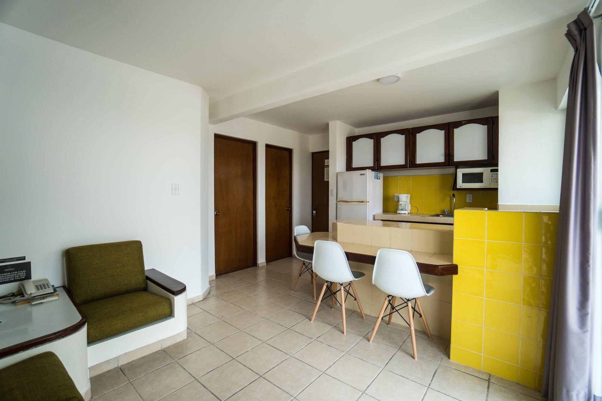 Hotel Suites Regina