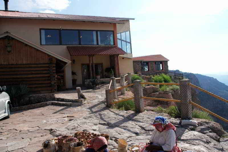 Hotel Divisadero Barrancas