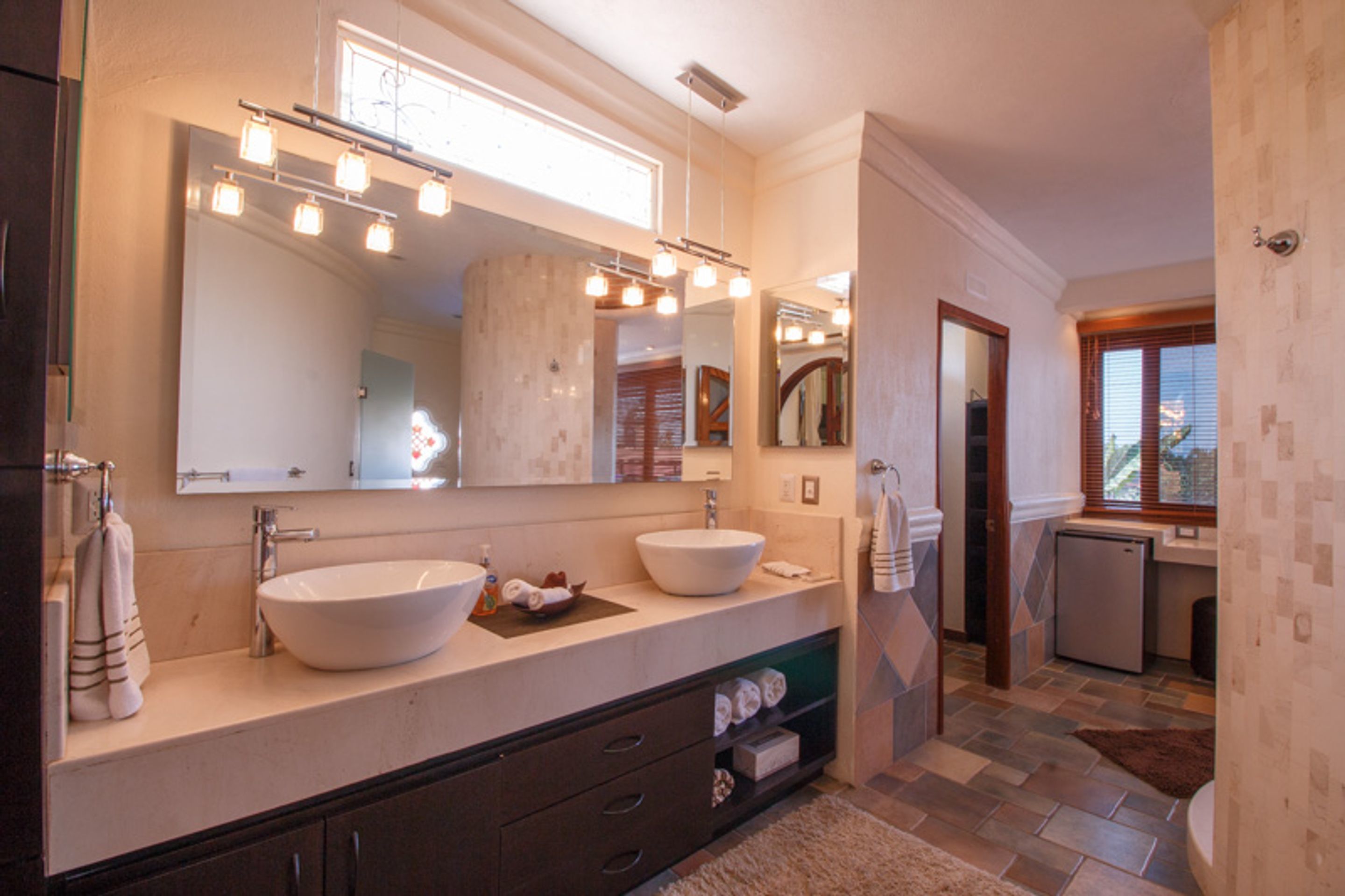 Casa Fibba 4 BR by Casago
