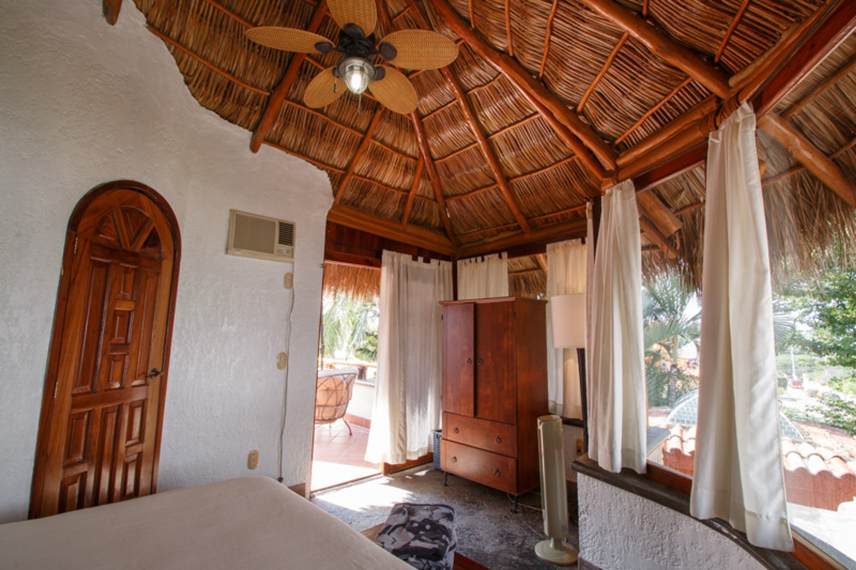 Casa Fibba 4 BR by Casago