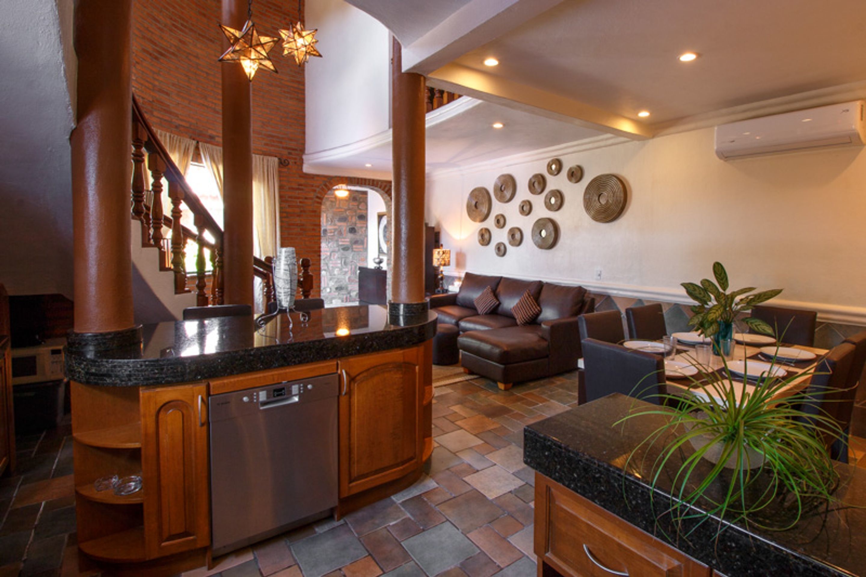 Casa Fibba 4 BR by Casago
