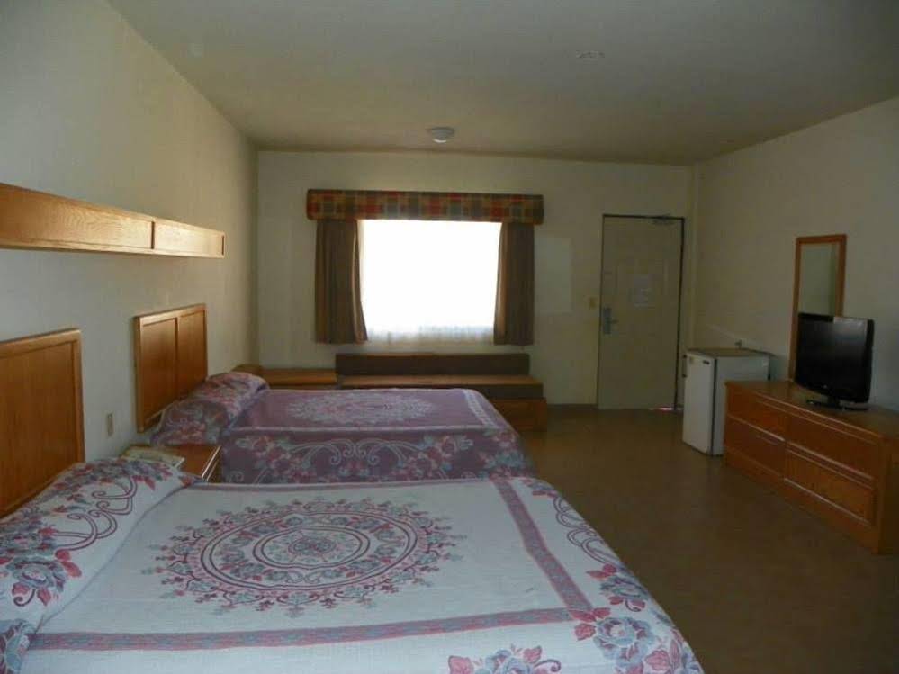 María Luisa Inn & Suites