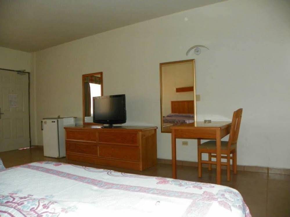María Luisa Inn & Suites