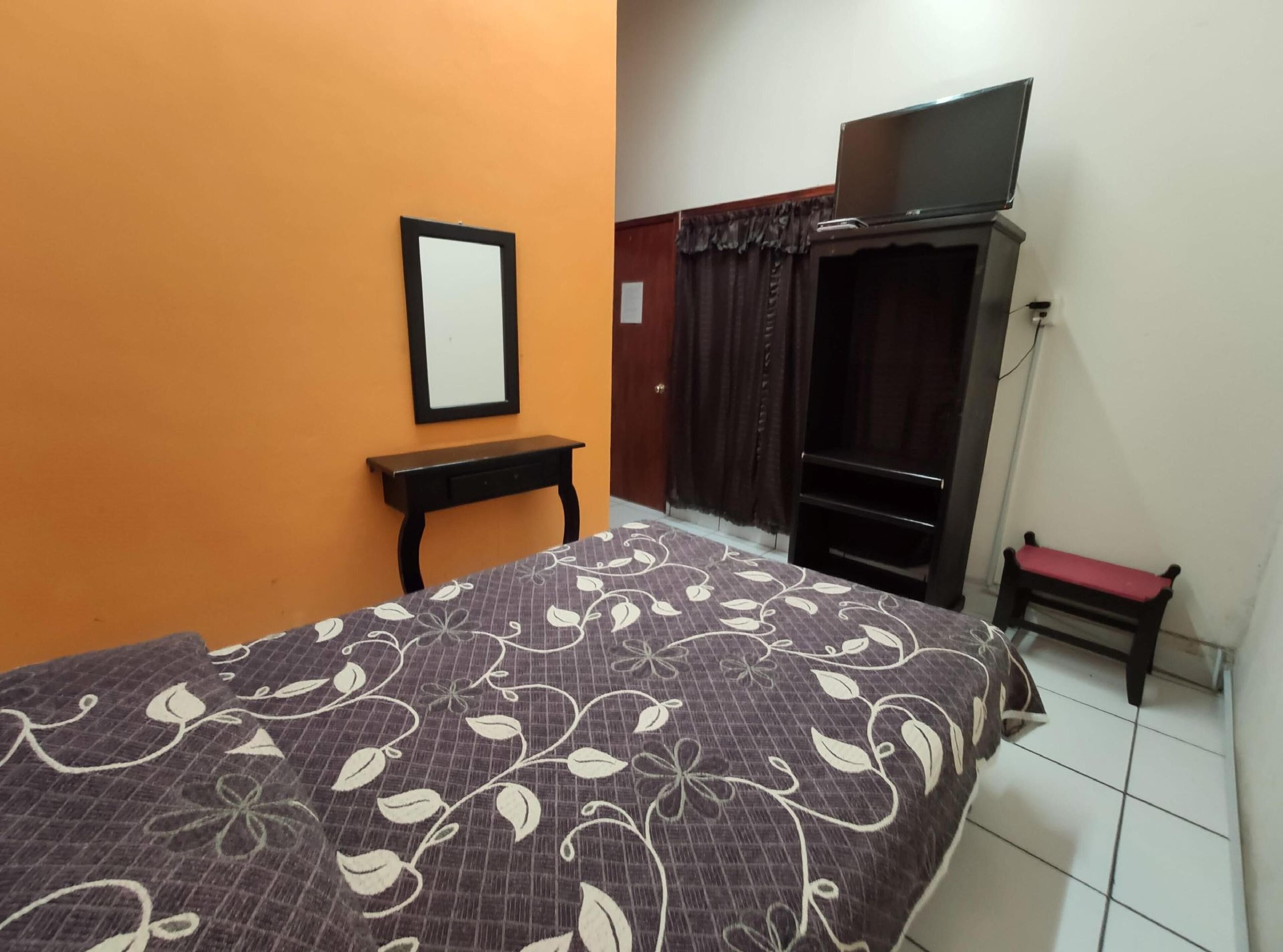 Hotel Olhe by OYO