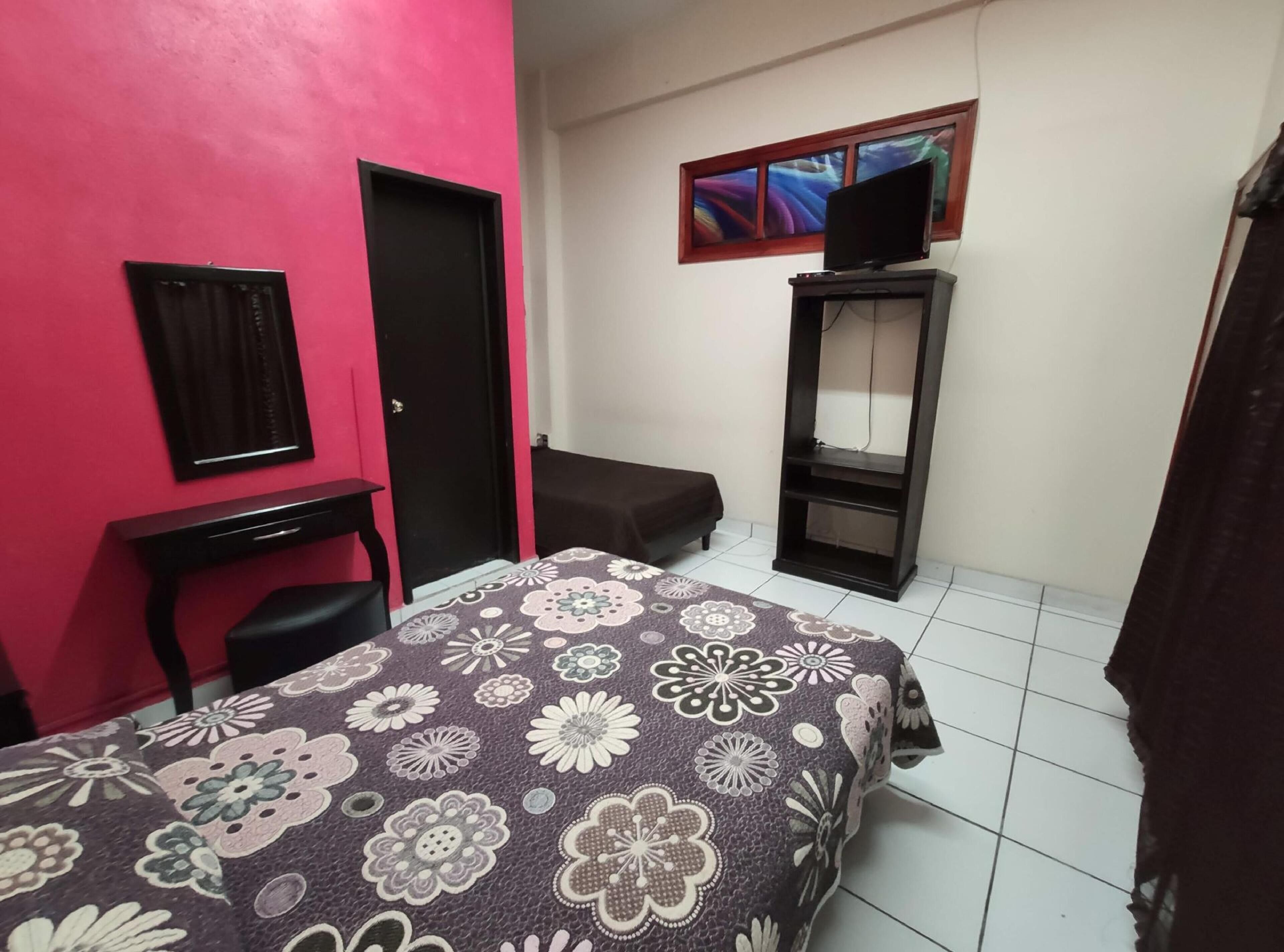 Hotel Olhe by OYO