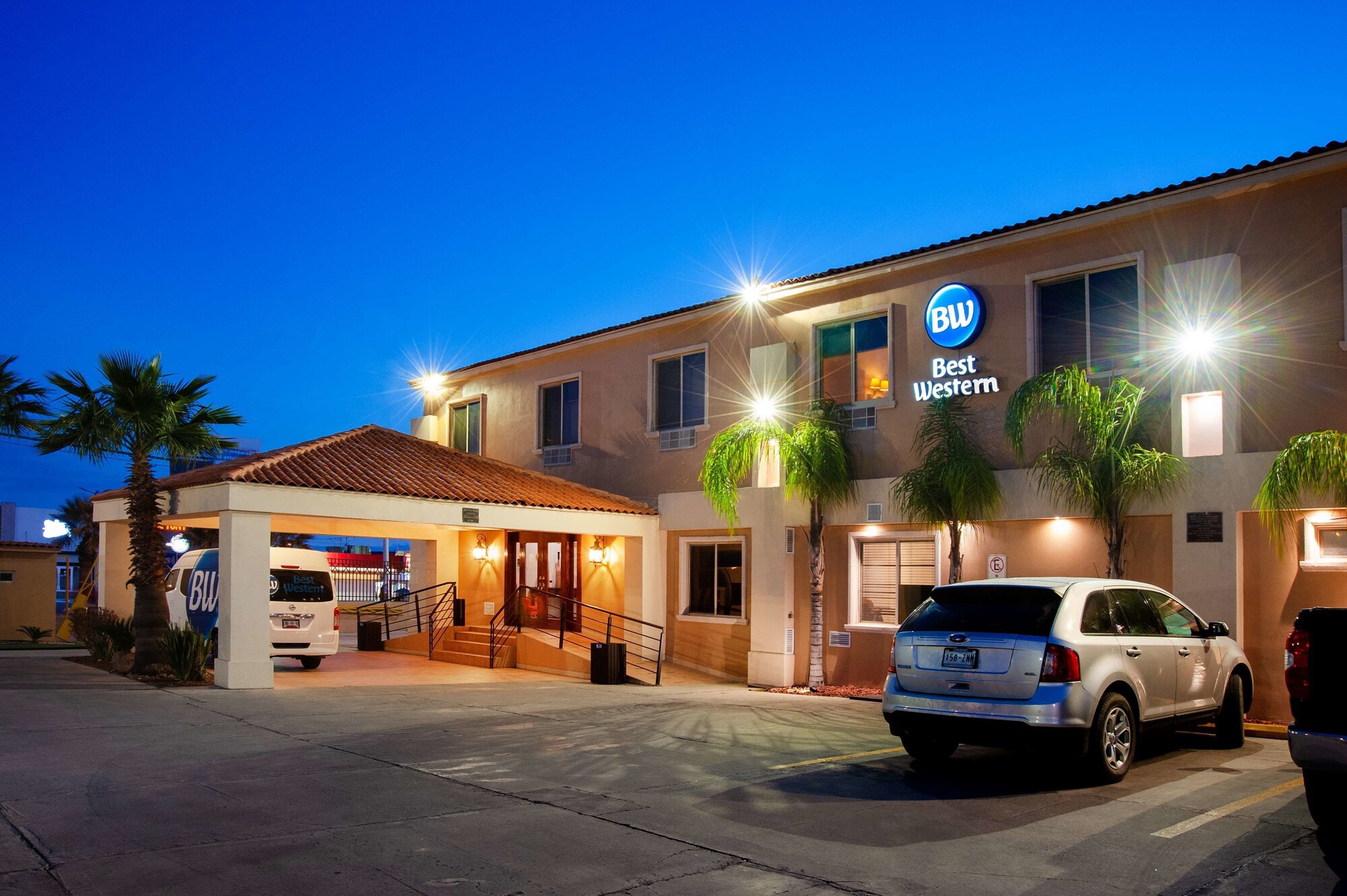 Best Western Plus Cumbres Aeropuerto